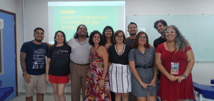 Coordenação do Coletivo Intervozes e público em divulgação de relatório sobre desinformação na Amazônia. 30/07/2022 (X FOSPA)