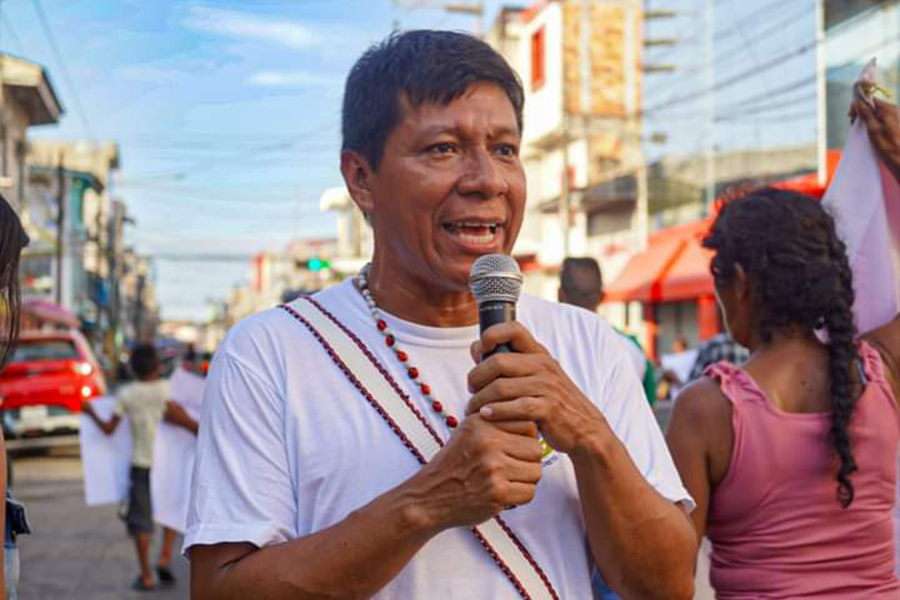 José Manuyama en la Tercera Marcha por la Vida en Iquitos