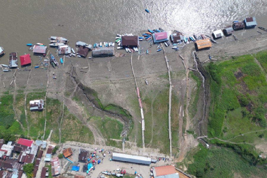 A orla do “Solimões” mudou radicalmente. Foto: Antônio Caldas / Amazônia Latitude