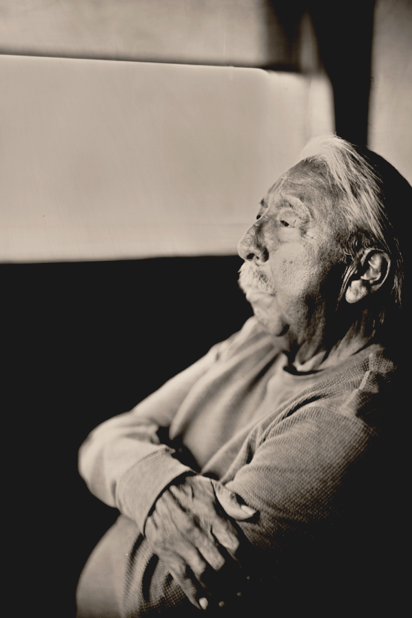 Leonard Peltier cumprindo pena. Foto: Shane_Balkowitsch/Wikimedia Commons.