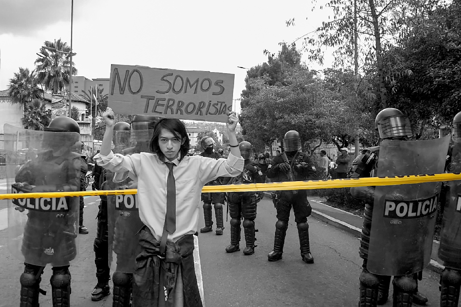 No Equador, a guerra contra o crime se converte em guerra contra o povo, enquanto o medo sustenta o avanço de um projeto autoritário e neoliberal. Foto: Pocho Alvarez.
