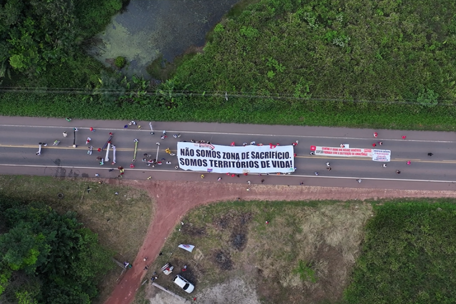 A interdição da PA-483 durou cerca de duas horas e foi marcada por relatos de violência e desrespeito em vários territórios. Foto: FALE.