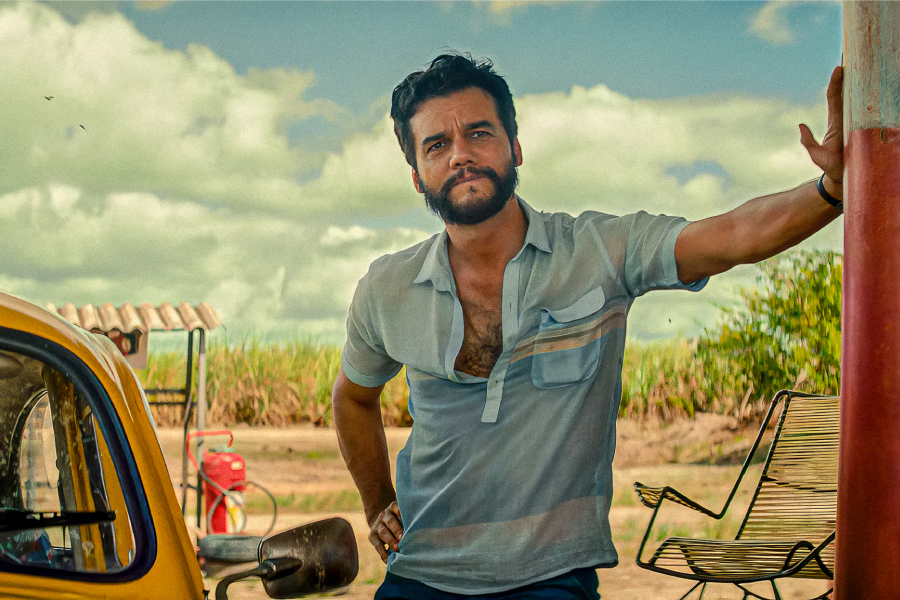 Interpretado por Wagner Moura, la persecución de Marcelo no comienza con un crimen, sino con su mera presencia. Foto: cortesía de Neon.