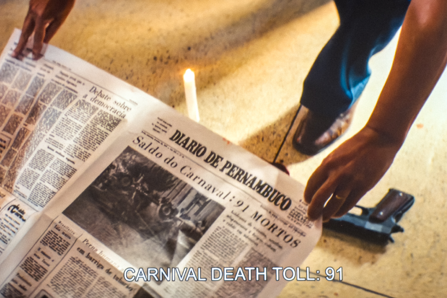 Muertes en el Carnaval en la película The Secret Agent. Foto: cortesía de Neon.