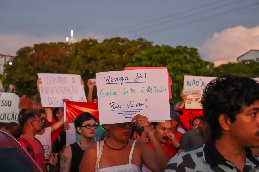 A pauta central da ocupação exige o fim do decreto de desestatização dos rios e o respeito à consulta prévia, livre e informada. Foto: José Marcos Tapajós / Amazônia Latitude.