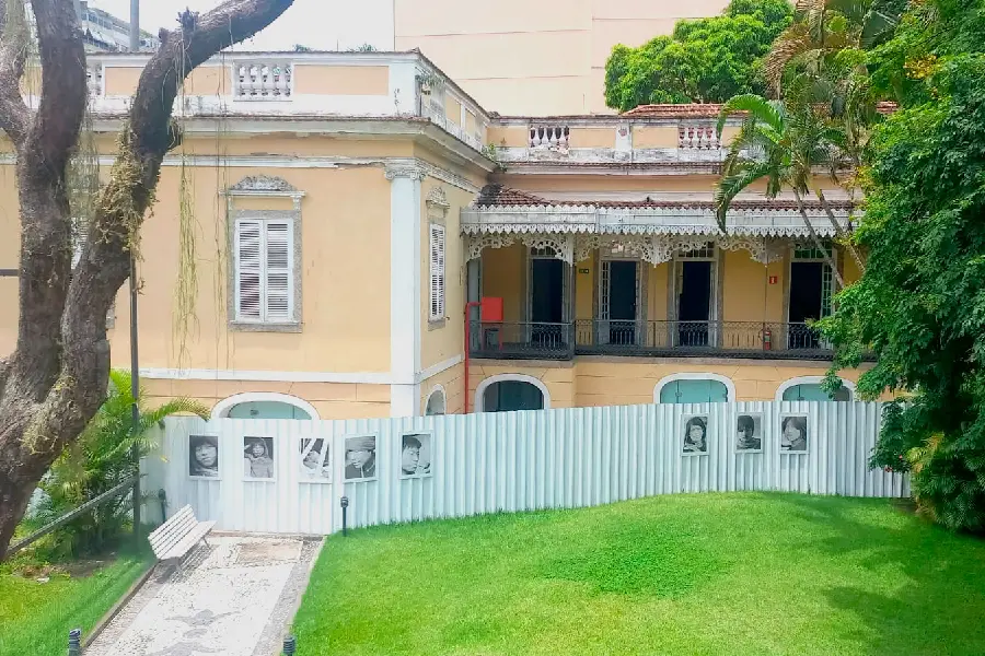 La institución enfrenta una crisis marcada por disputas internas y fragilidad administrativa.