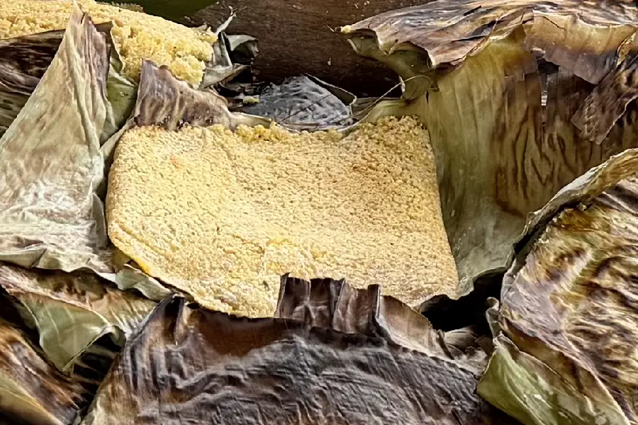 O beiju pascal se constitui como um elo entre o humano e o divino, representando a renovação de um compromisso com a comunidade. Foto: Miguel Picanço/Amazônia Latitude.