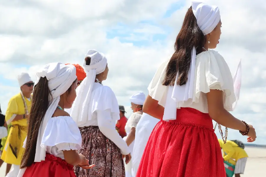 A manutenção do culto ao Rei Sabá repousa no protagonismo feminino e na pedagogia cultural que garante a continuidade civilizatória entre gerações. Foto: Juliana Carvalho.