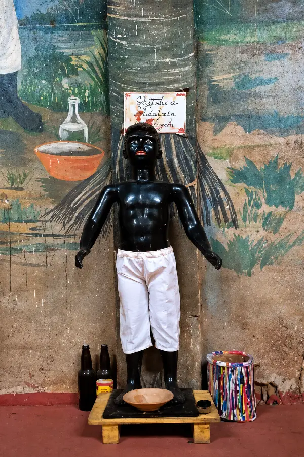 Altar dedicado ao Pretinho da Bacabeira na Sociedade Marajoara de Artes. Foto: Acervo SOMA.