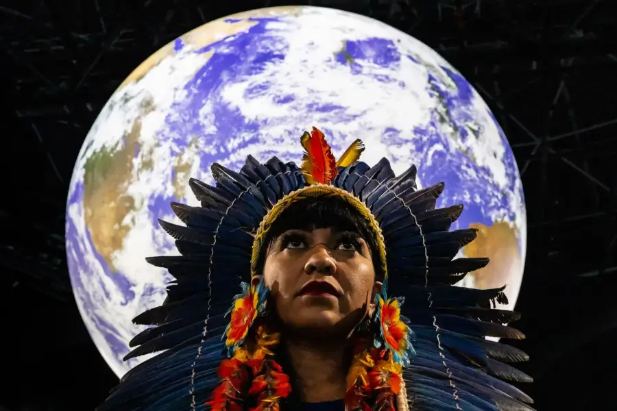 A Amazônia como o verdadeiro centro da política climática global: protagonismo e resistência dos povos originários frente às crises do planeta. Foto: Acervo Mídia NINJA/Reprodução.