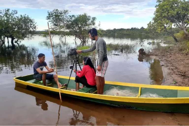 Tapajós de Fato virou referência no jornalismo da Amazônia, com reportagens, "escuta profunda" das comunidades, apoio a organizações locais e formação de jovens comunicadores. Foto: Arquivo Pessoal.