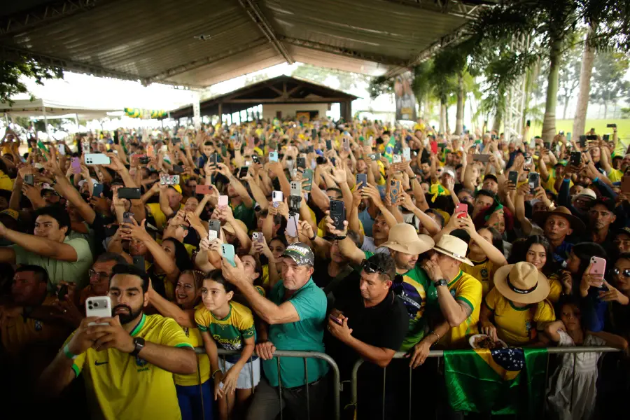 Em um possível cenário de segundo turno, as eleições no Brasil em 2026 carregam decisões importantes para a América Latina. Pesquisas revelam que 46% dos brasileiros temem o retorno da família Bolsonaro ao poder. Foto: Raimundo Paccó/Sumaúma.